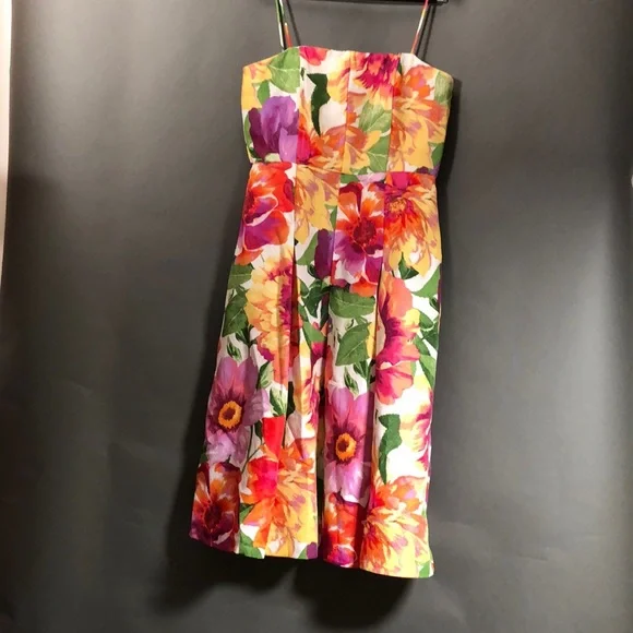 Gabby Skye floral dress. Size 12, - Picture 2 of 7